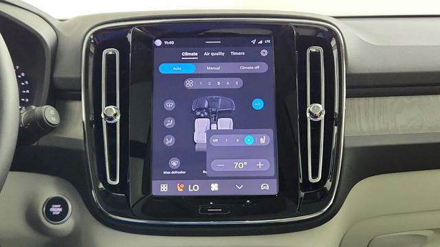 Certified 2026 Volvo XC40 B5 Plus w/ Protection Package Premier AWD/4WD image 23