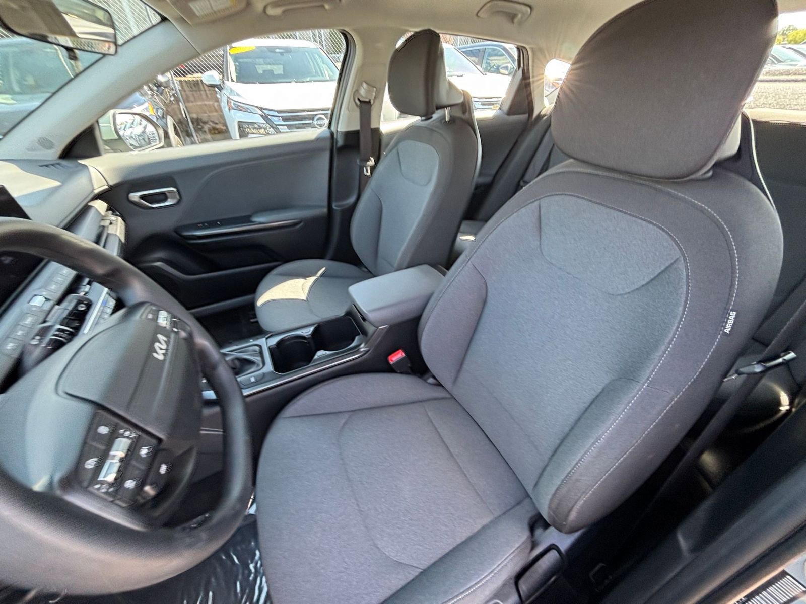 Used 2025 Kia K4 FWD image 35