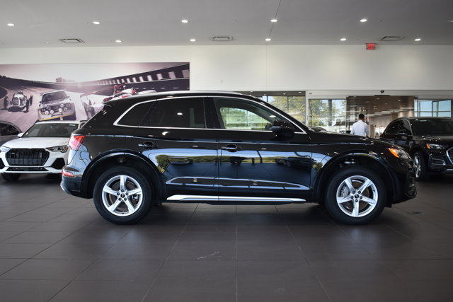 Used 2023 Audi Q5 2.0T Premium image 12