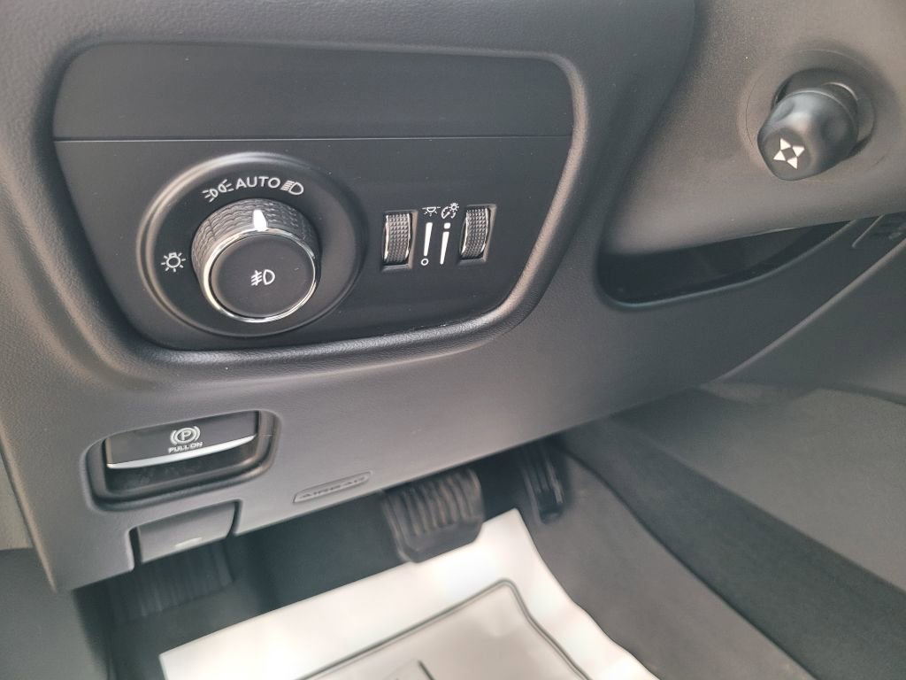 Used 2023 Jeep Grand Cherokee L Summit image 29