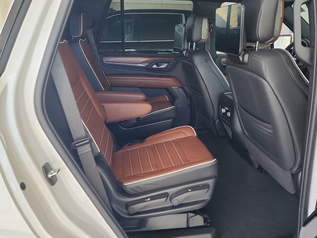 Certified 2024 GMC Yukon Denali Ultimate w/ LPO, Floor Liner Package image 27