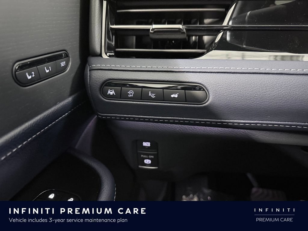 Certified 2026 INFINITI QX80 4WD w/ Sport Exterior Package image 25