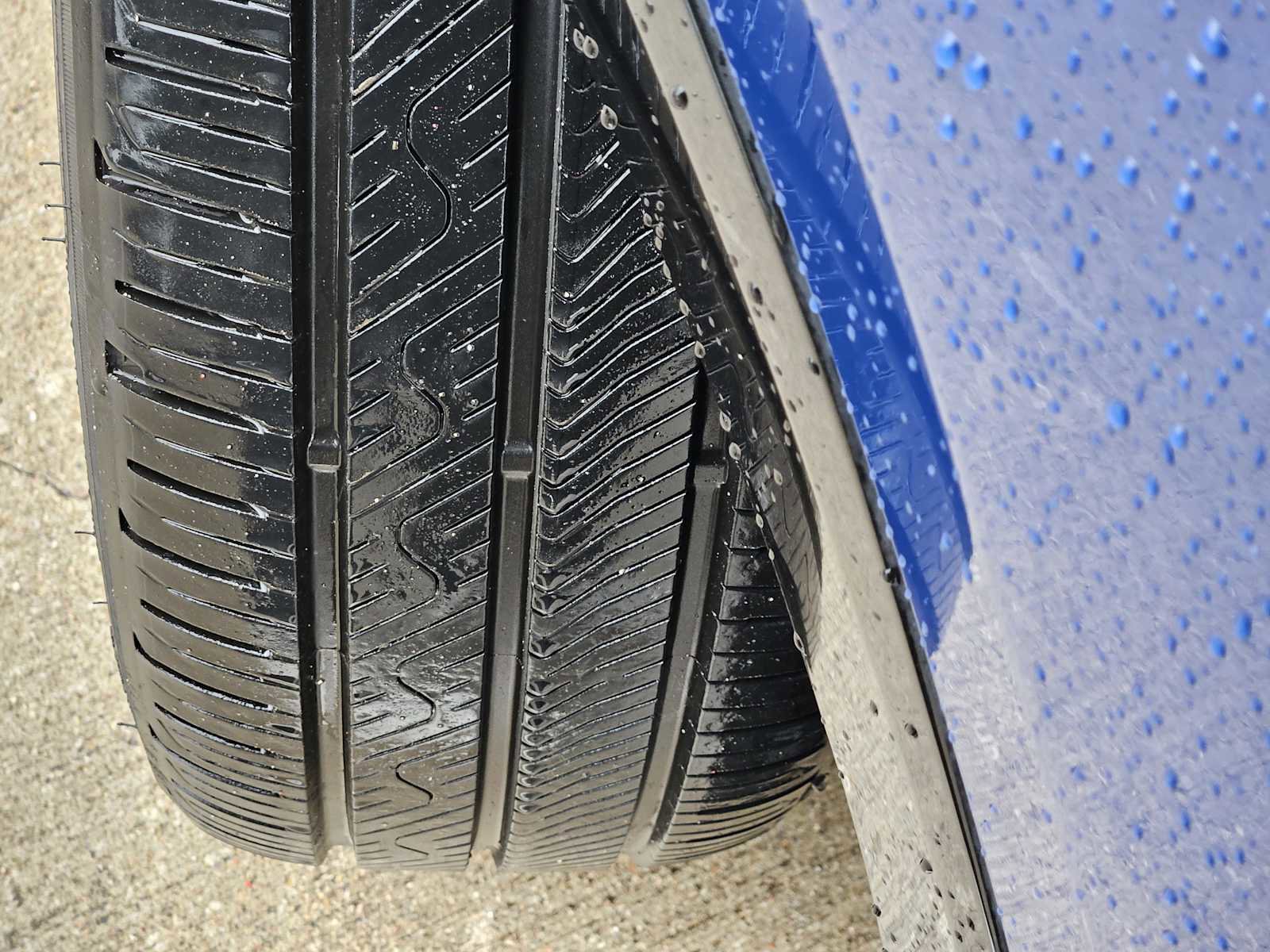 Used 2024 Toyota Prius XLE image 10