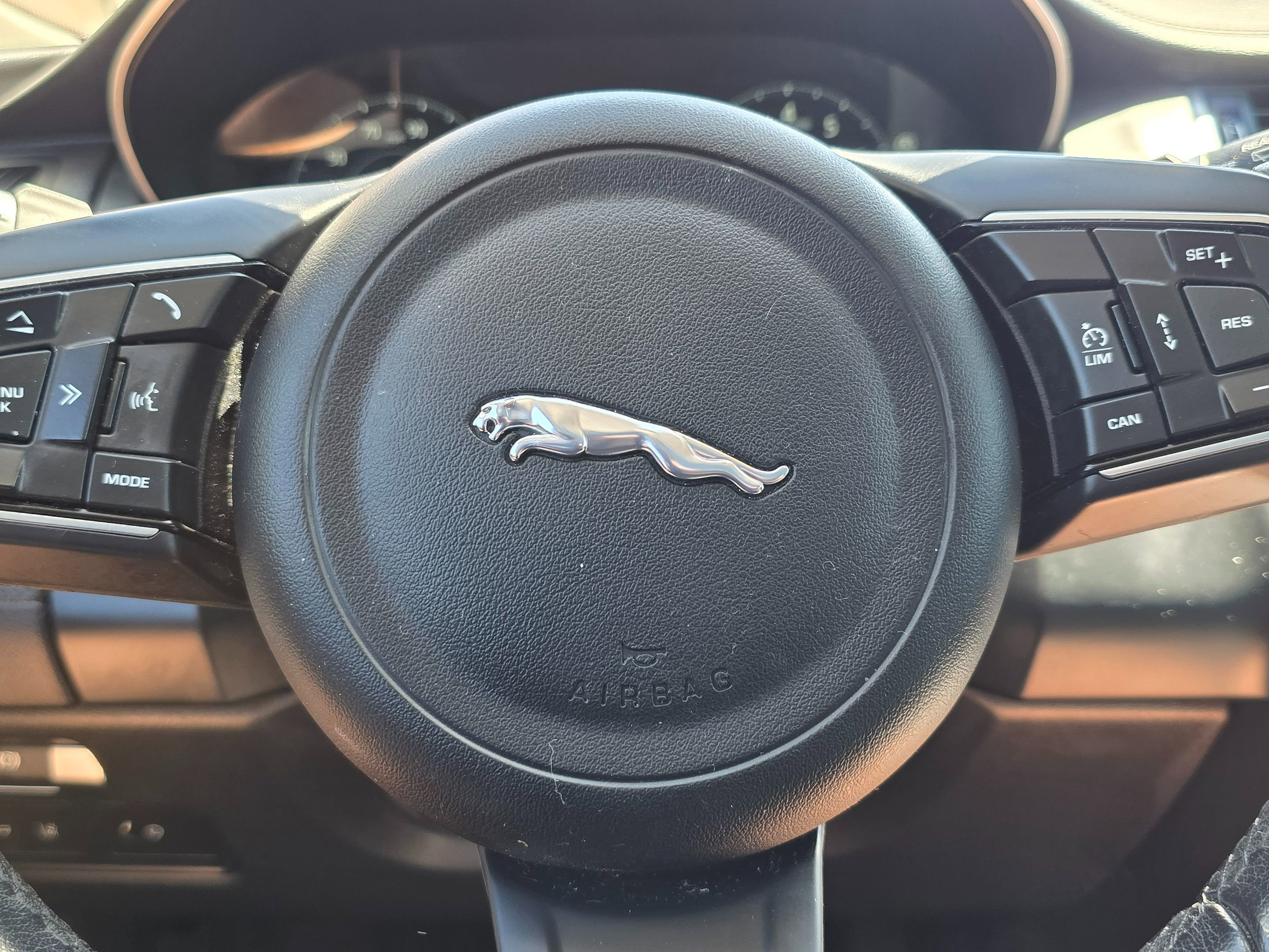 Used 2018 Jaguar E-PACE SE AWD/4WD image 28