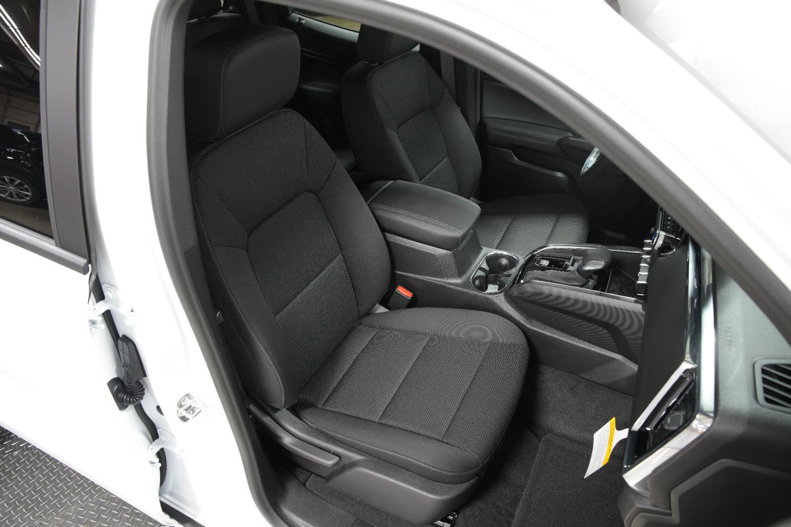 New 2025 GMC Canyon Elevation image 15