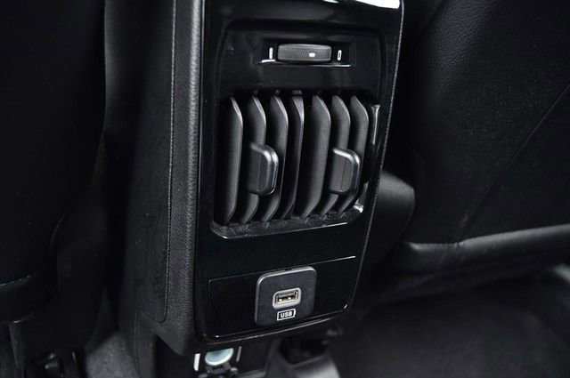 Used 2023 Jeep Compass Limited image 23