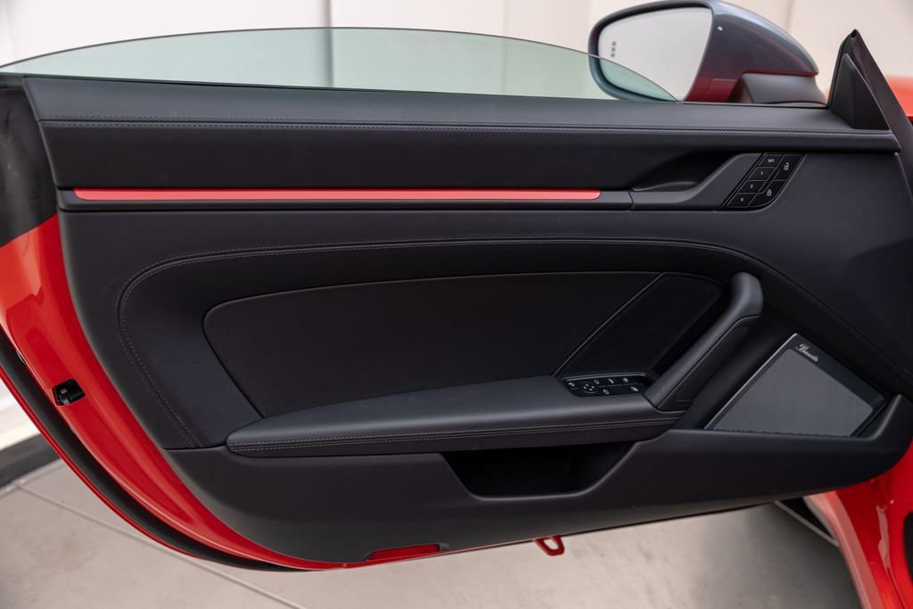 Used 2025 Porsche 911 Carrera T RWD image 46