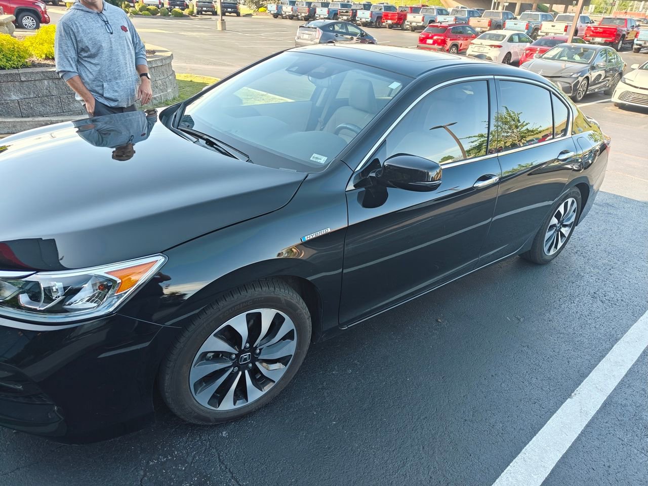 Used 2017 Honda Accord EX-L image 3