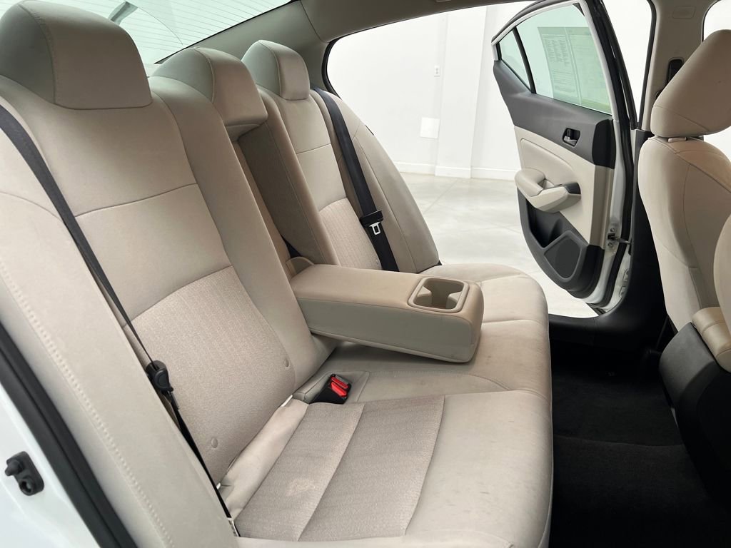 Used 2024 Nissan Altima 2.5 SV image 14