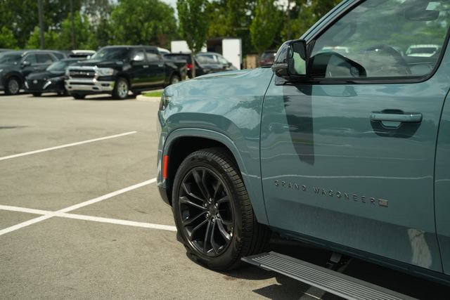 New 2026 Jeep Grand Wagoneer L Summit AWD/4WD image 45
