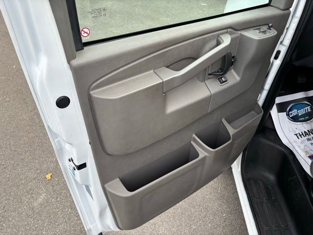 Certified 2022 GMC Savana 2500 w/ Driver Convenience Package image 12