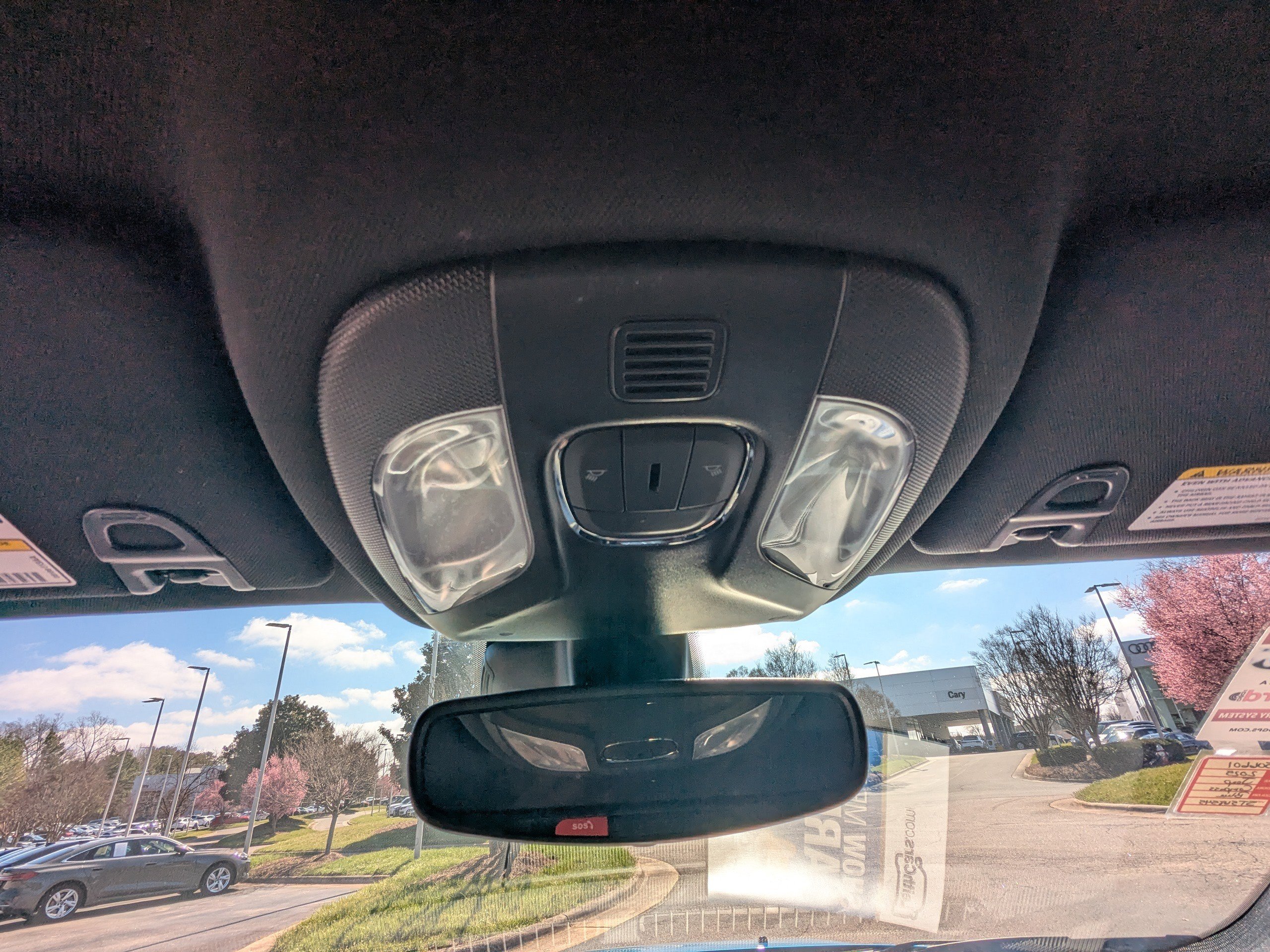 Certified 2025 Jeep Compass Latitude image 25