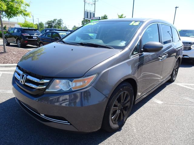 Used 2016 Honda Odyssey SE image 8