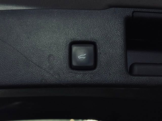 Used 2022 Ford Escape Titanium AWD/4WD image 12