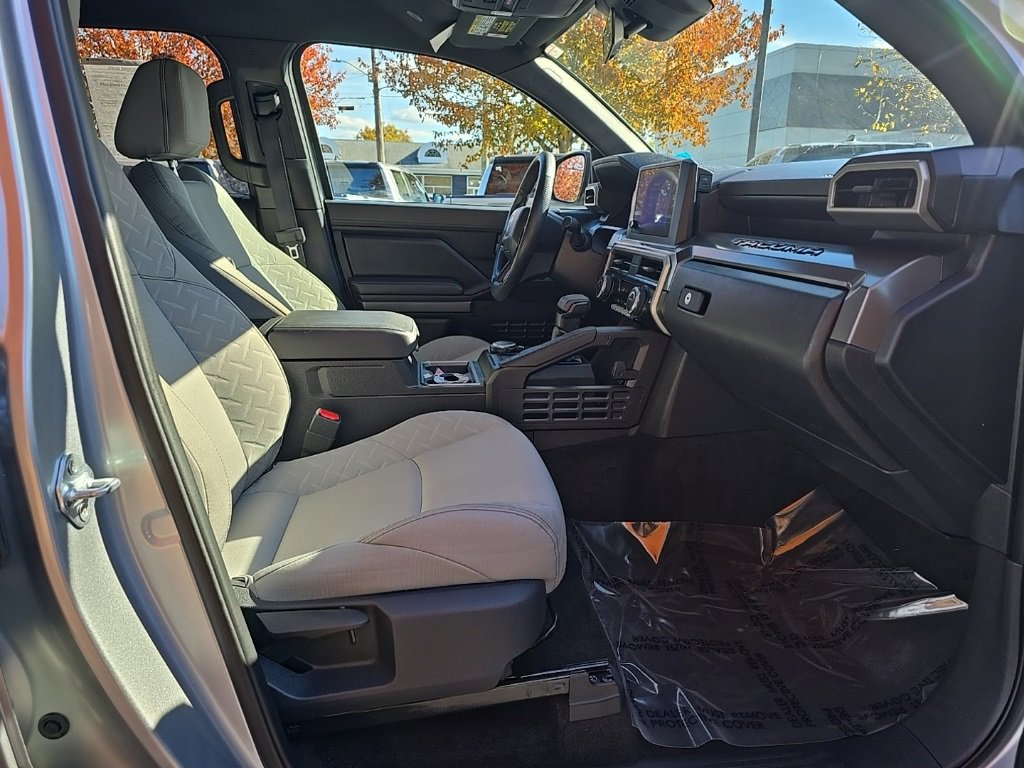 Used 2024 Toyota Tacoma SR5 image 12