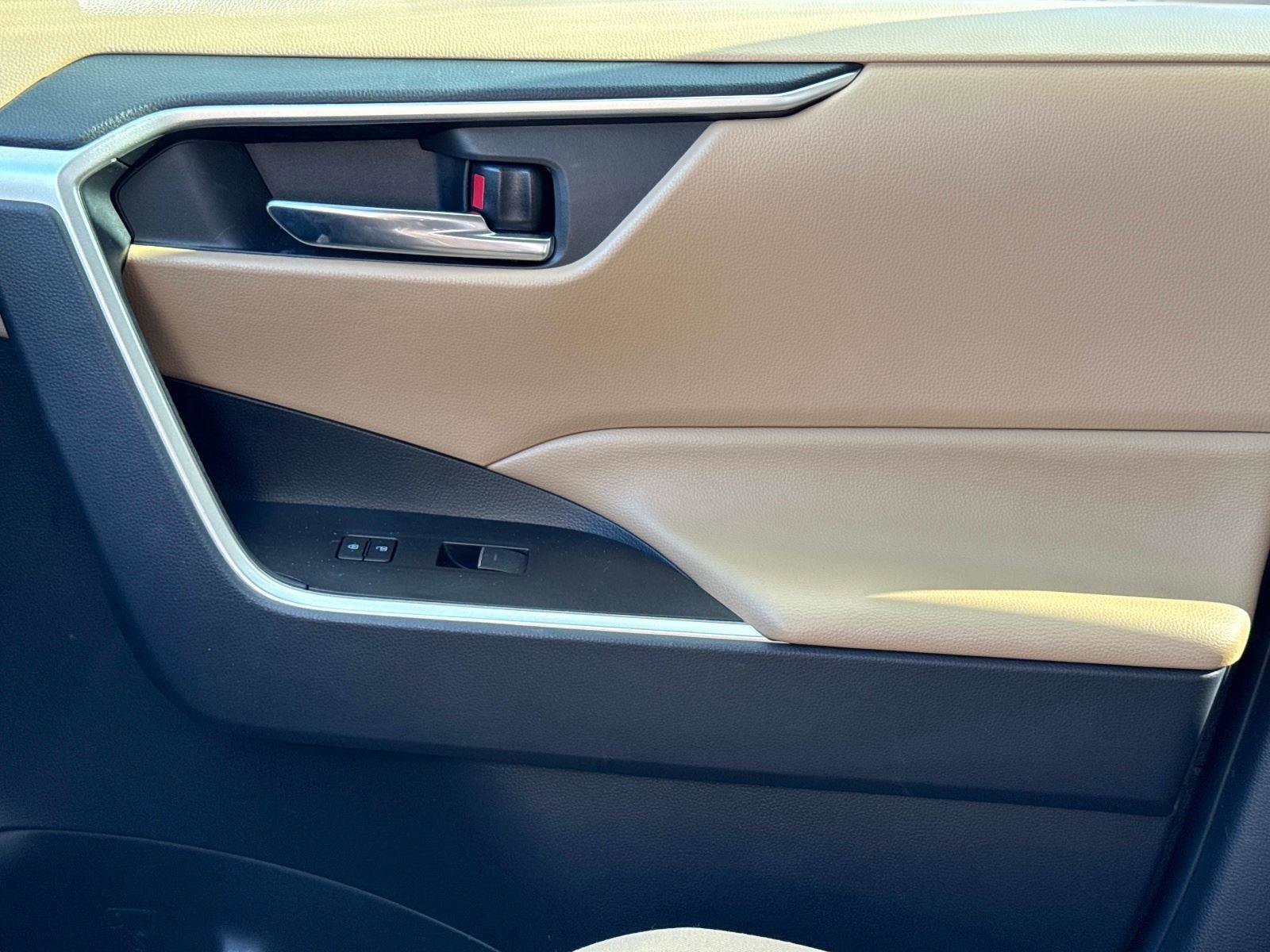 Used 2023 Toyota RAV4 XLE image 20