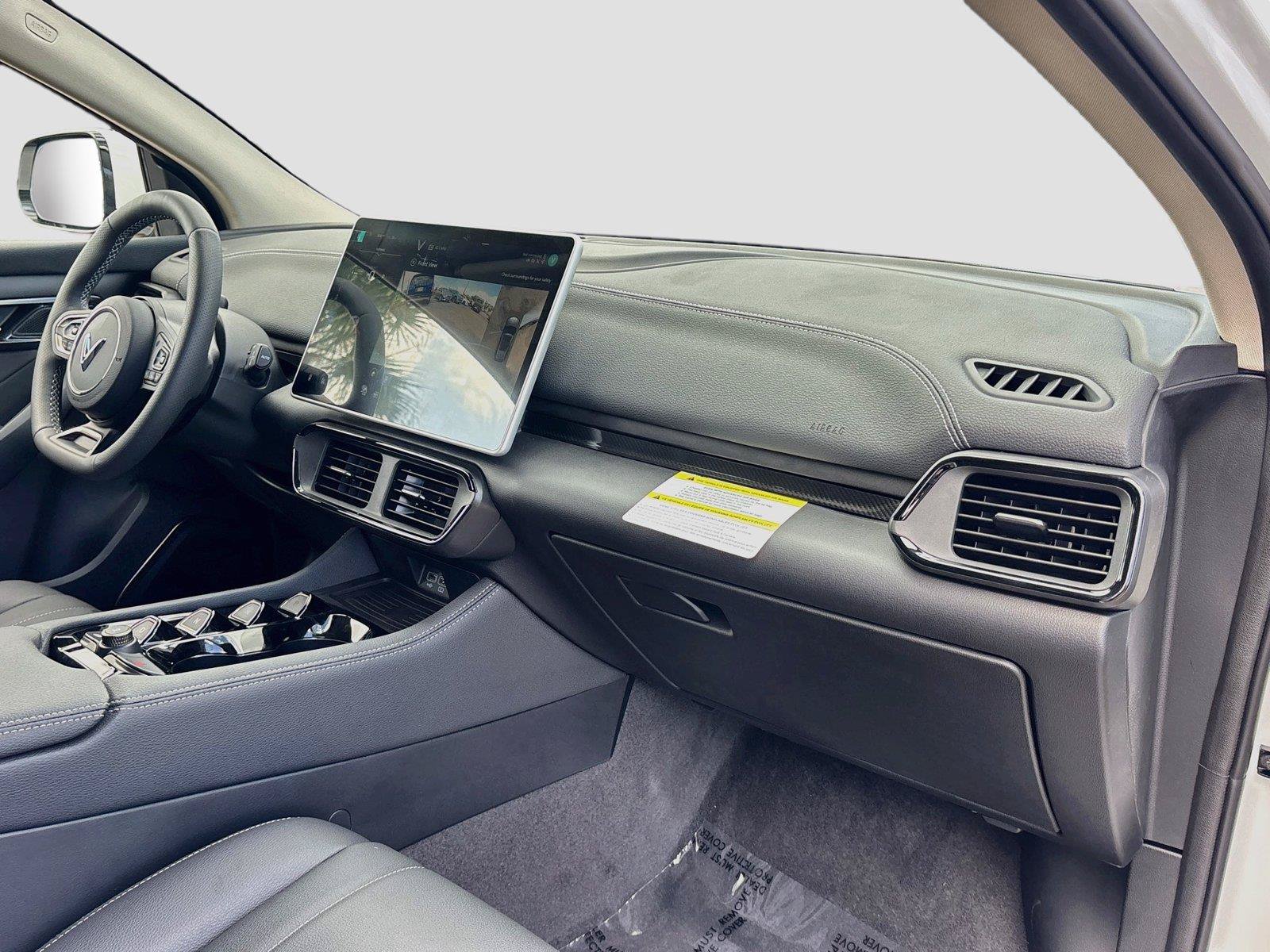 New 2027 VinFast VF 8 Eco AWD/4WD image 28
