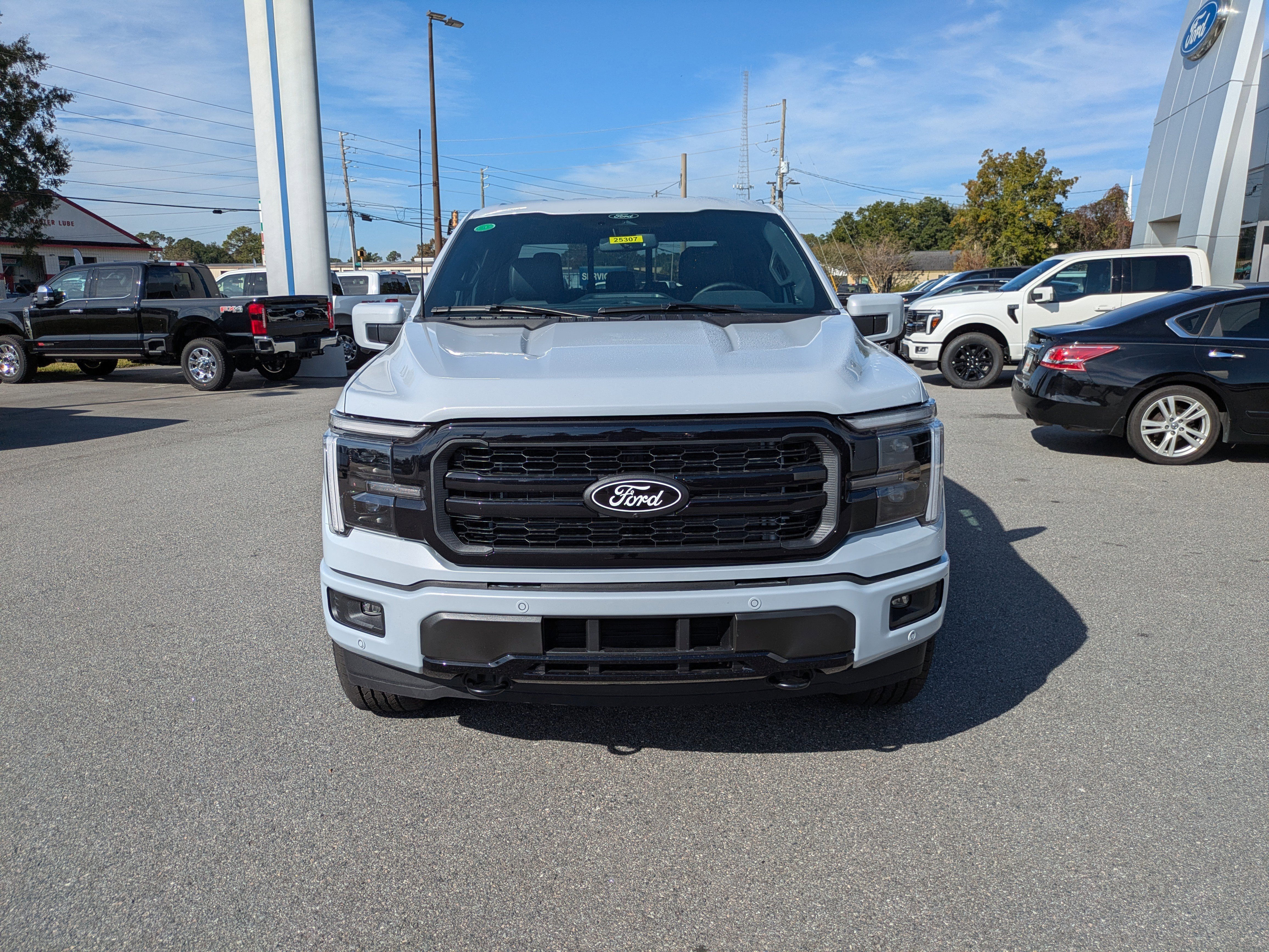 New 2025 Ford F150 Lariat w/ Equipment Group 501A Mid image 8