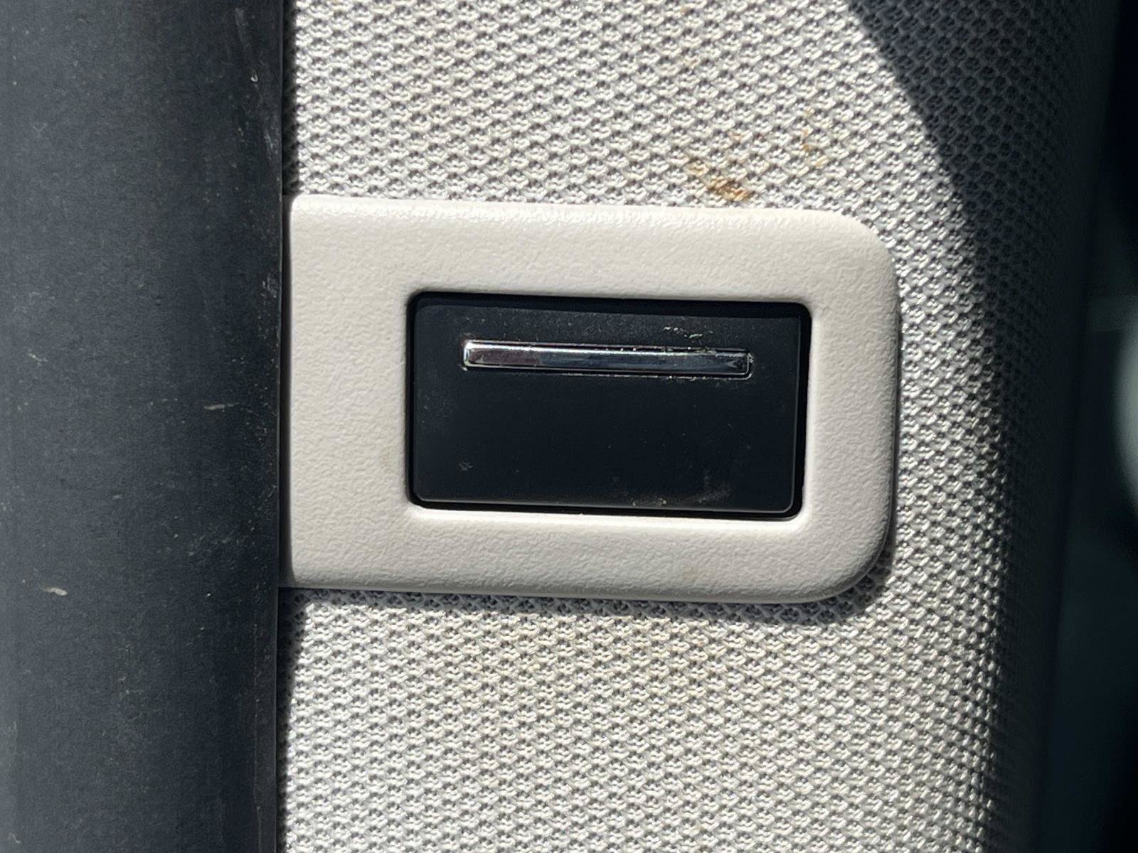 Used 2023 Mercedes-Benz Metris Passenger image 13