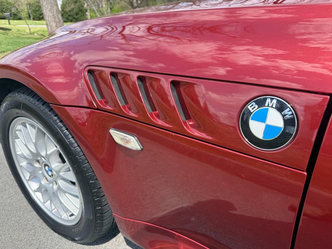Used 2002 BMW Z3 2.5i image 12