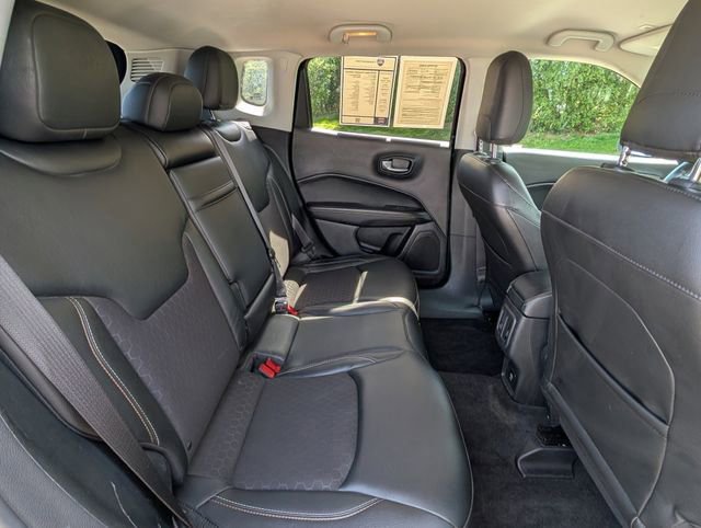Used 2018 Jeep Compass Latitude AWD/4WD image 23