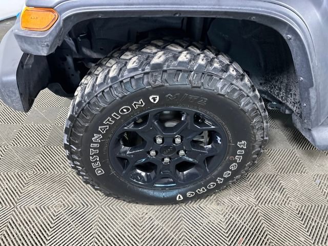 Used 2023 Jeep Wrangler Unlimited w/ Sun & Screen Package image 9