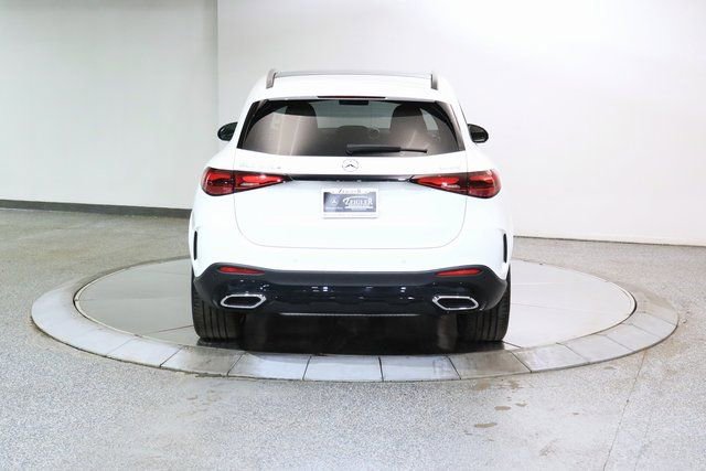Used 2025 Mercedes-Benz GLC 350e 4MATIC w/ AMG Line image 12