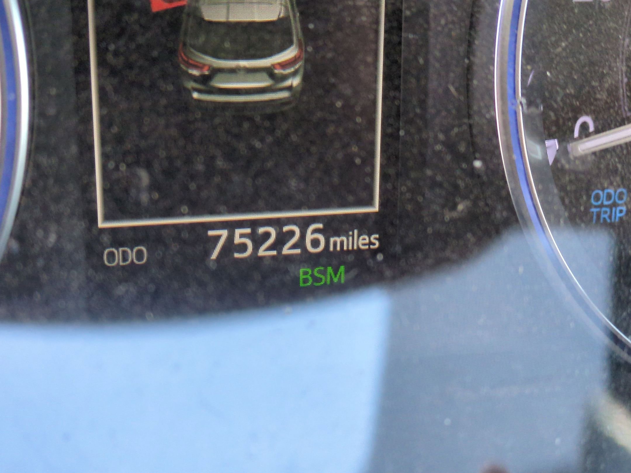 Used 2019 Toyota Highlander XLE image 9