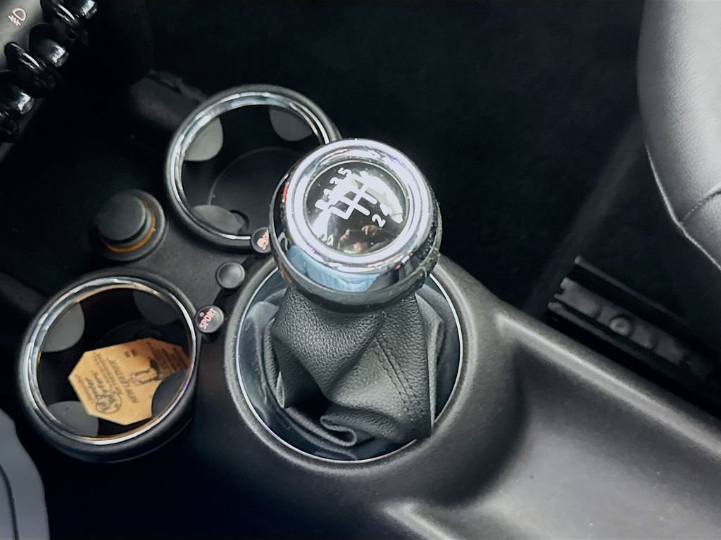 Used 2011 MINI Cooper S image 18