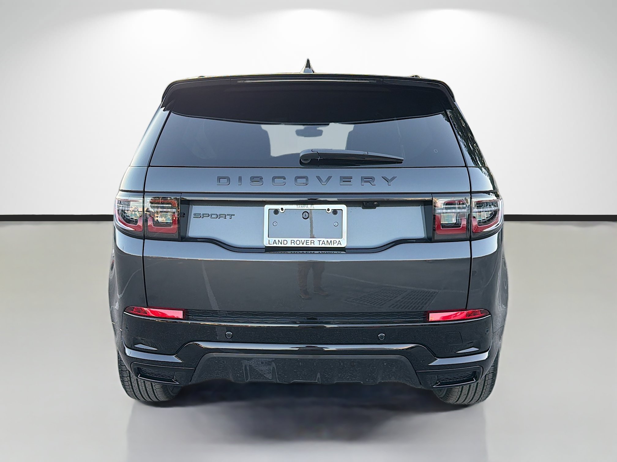 New 2026 Land Rover Discovery Sport Landmark AWD/4WD image 4