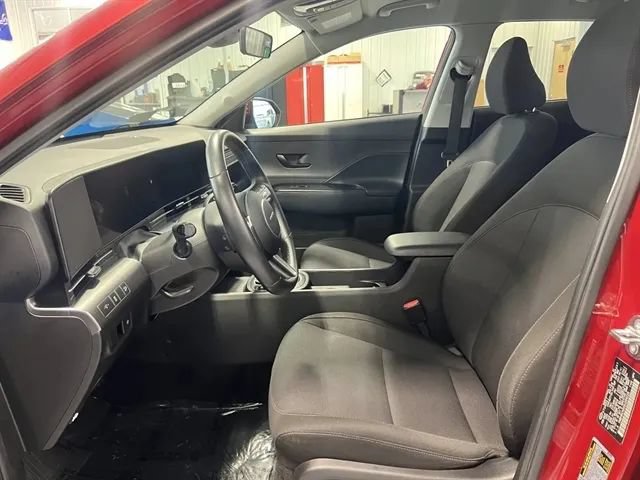 Used 2025 Hyundai Kona SEL AWD/4WD image 11