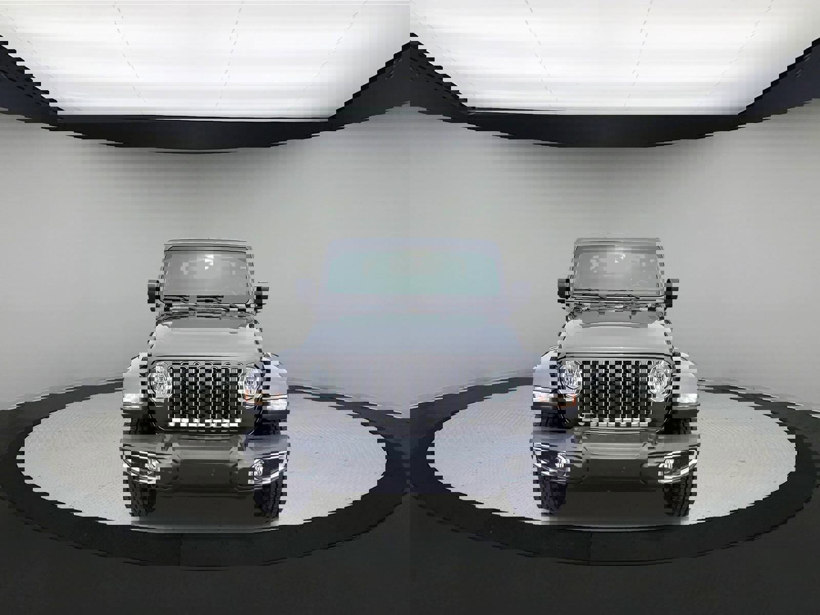 Used 2021 Jeep Gladiator Overland w/ Dual Top Group image 3