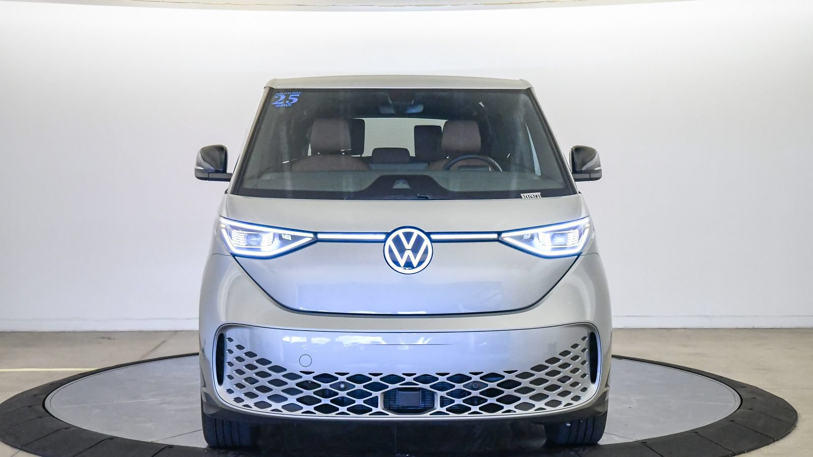 Used 2025 Volkswagen ID. Buzz Pro S RWD image 7