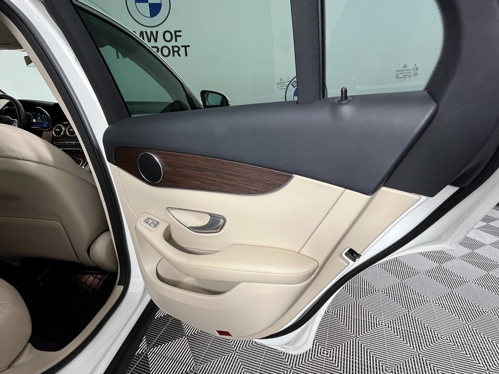 Used 2022 Mercedes-Benz GLC 300 GLC 300 image 25