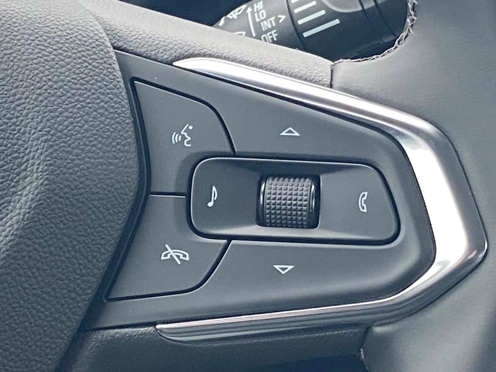 New 2026 Chevrolet Trax LT w/ LT Convenience Package FWD image 9