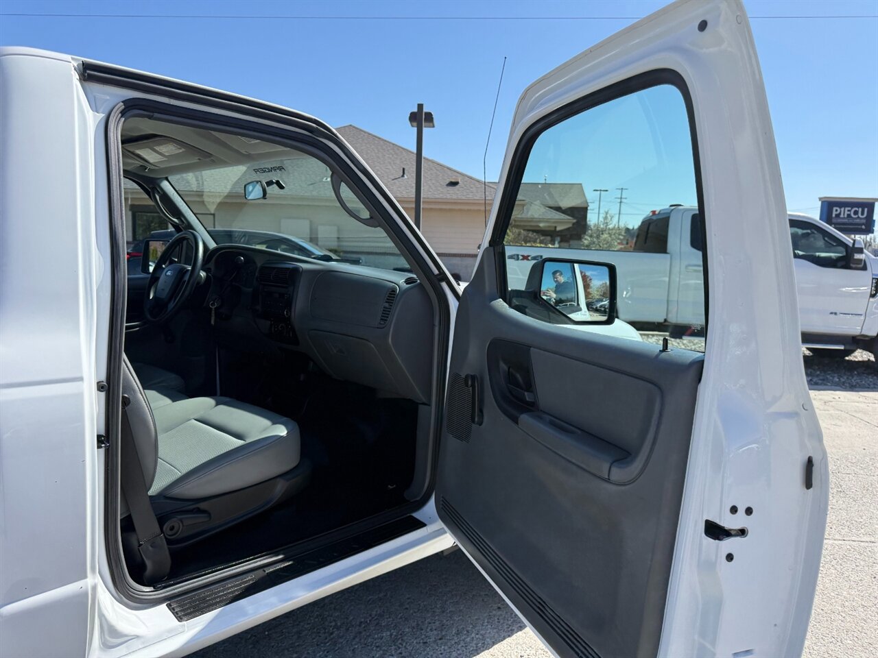 Used 2007 Ford Ranger STX RWD image 25