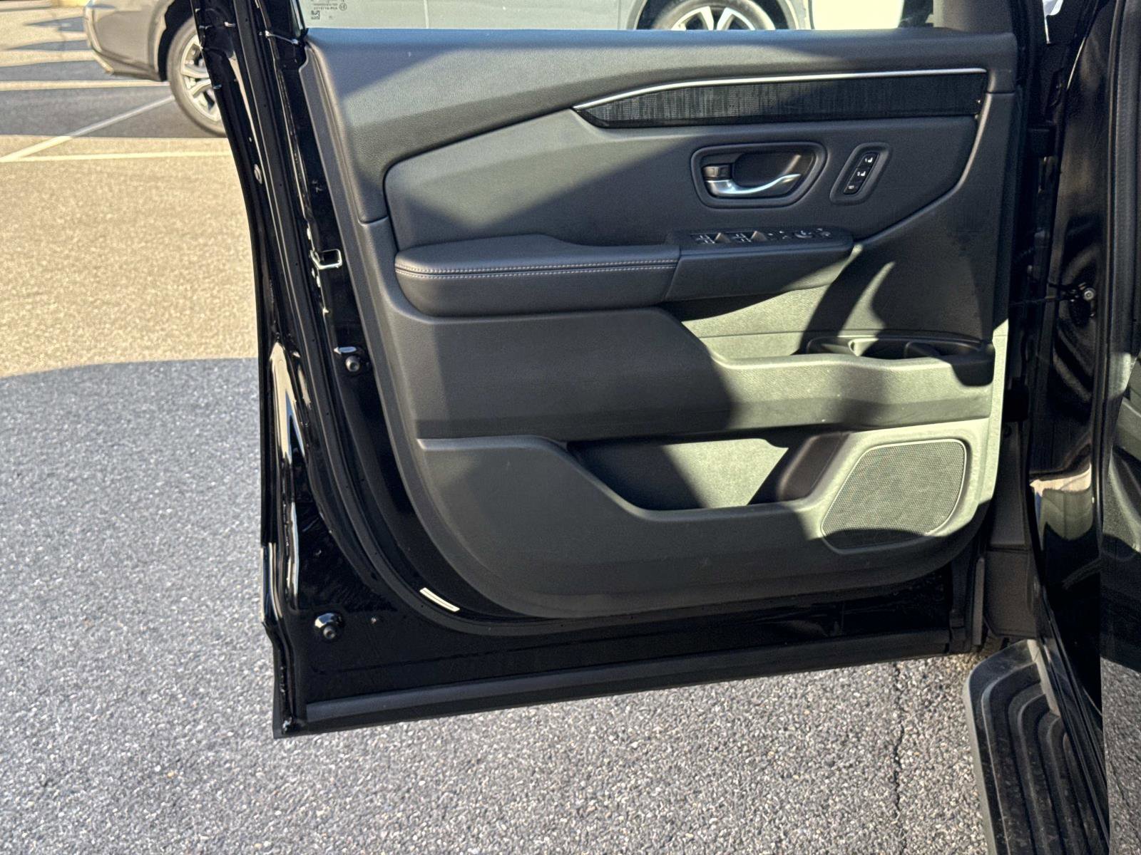 Certified 2025 Honda Pilot Elite image 18