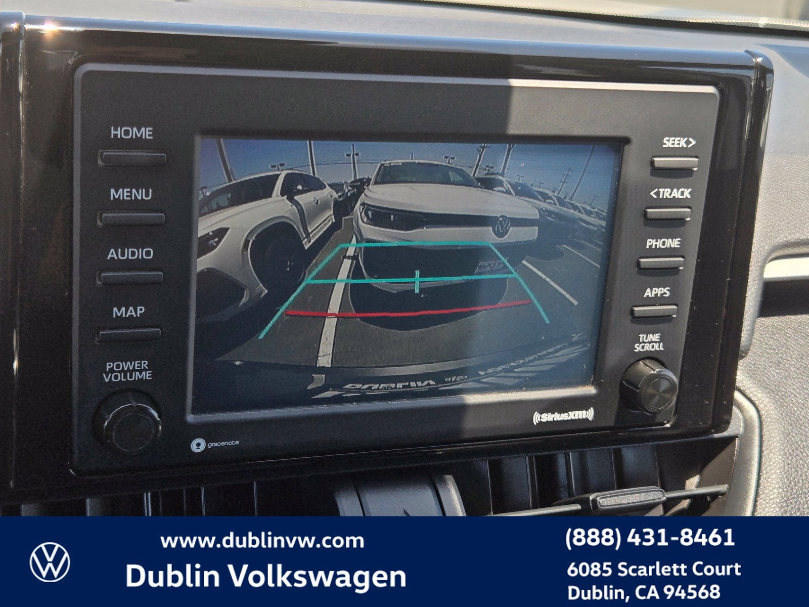 Used 2021 Toyota RAV4 XLE w/ Convenience Package FWD image 14