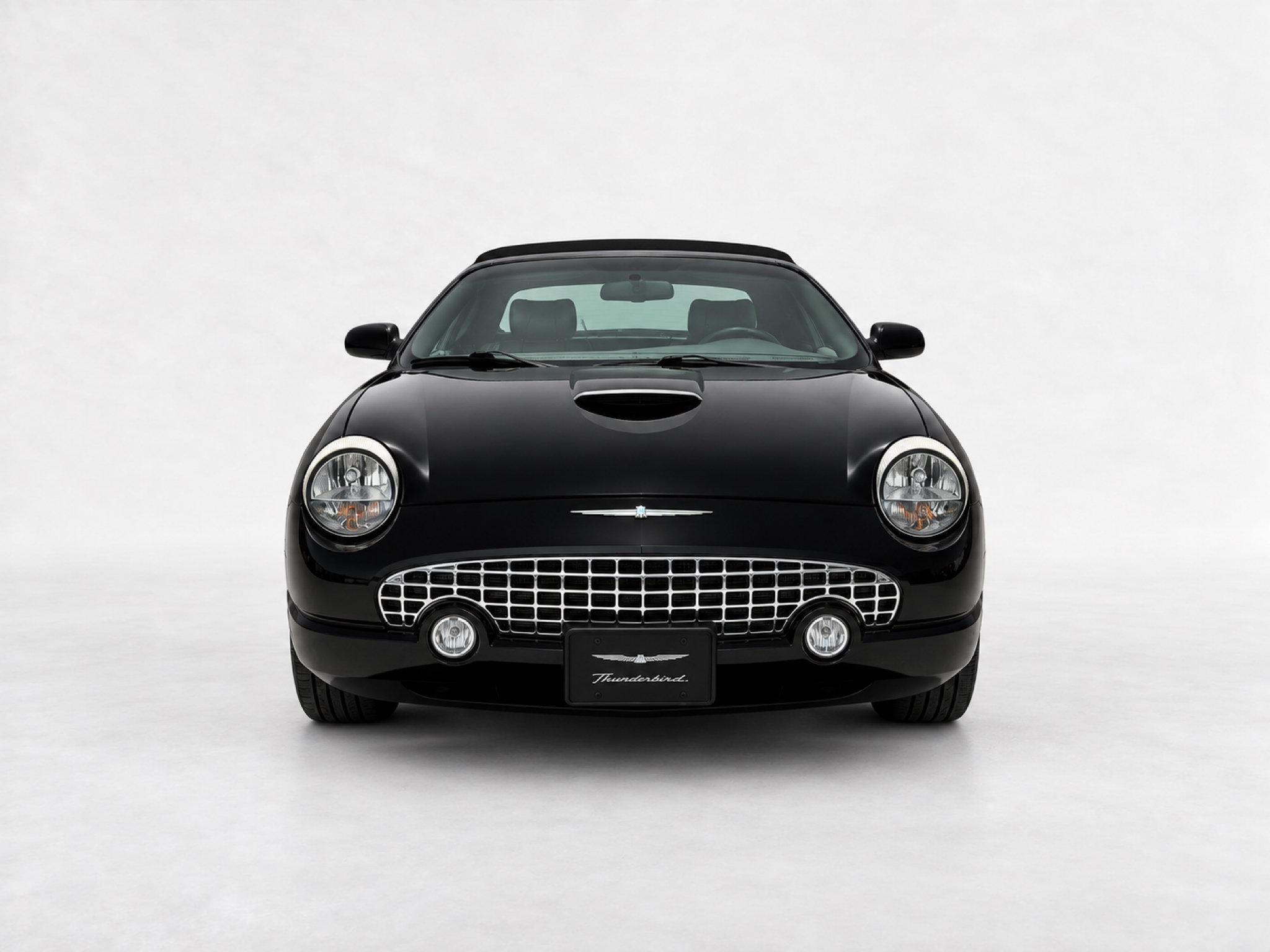 Used 2004 Ford Thunderbird RWD image 8