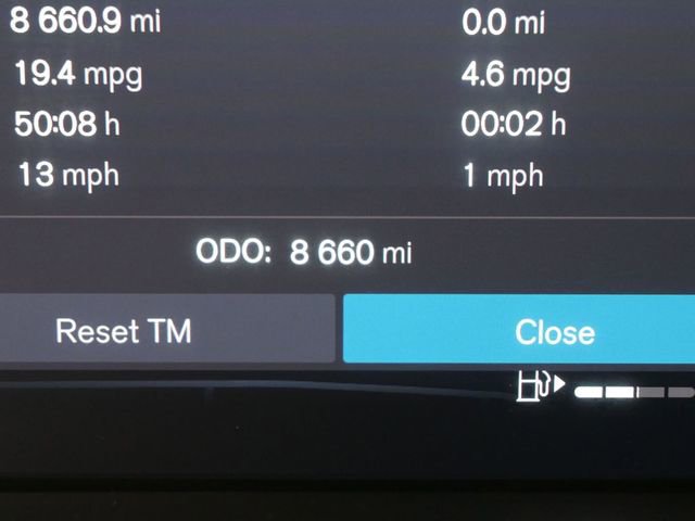 Used 2023 Volvo XC60 B5 Plus w/ Protection Package image 20