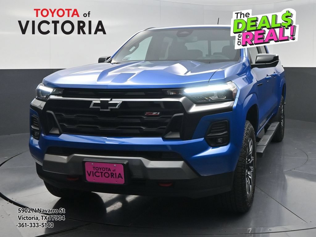 Used 2024 Chevrolet Colorado Z71 w/ Z71 Convenience Package 2 AWD/4WD image 1