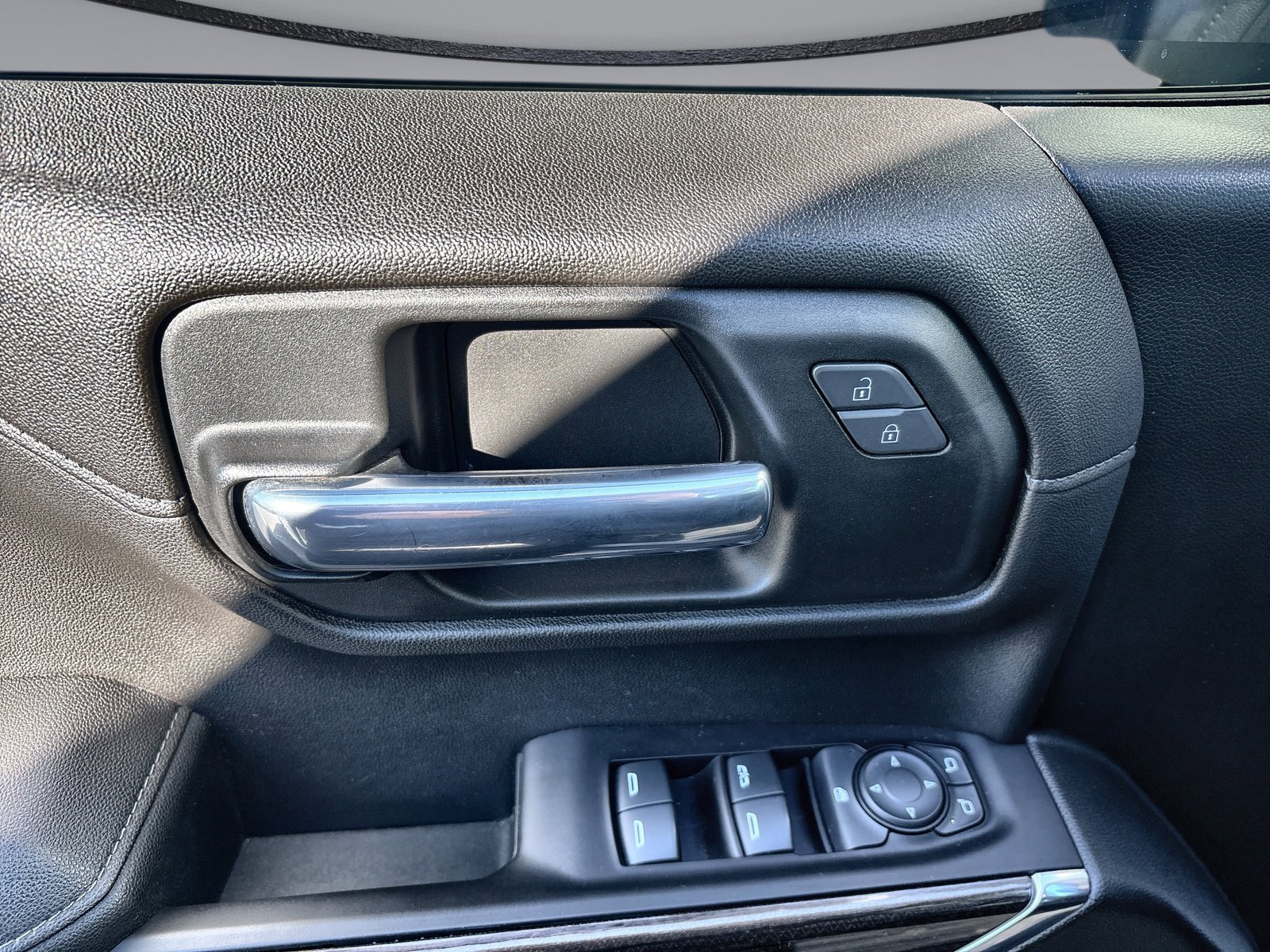 Used 2022 Chevrolet Silverado 1500 LT Trail Boss image 21