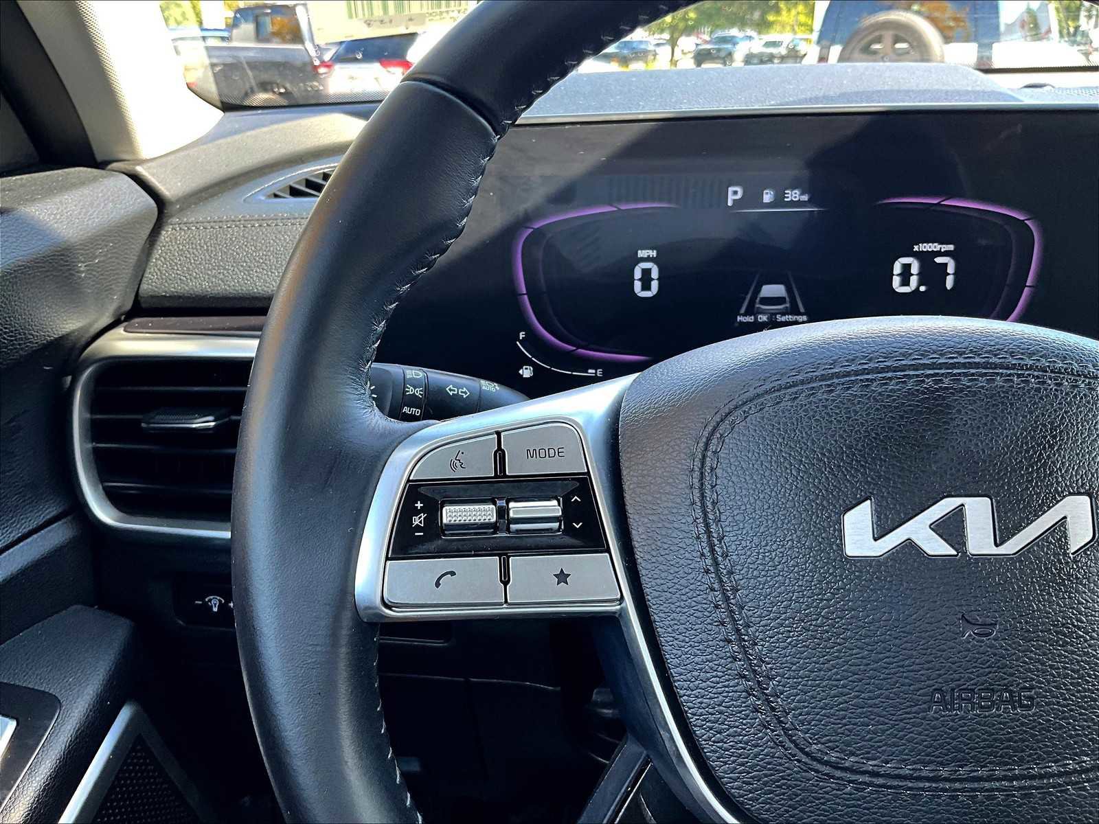 Used 2023 Kia Telluride S image 23