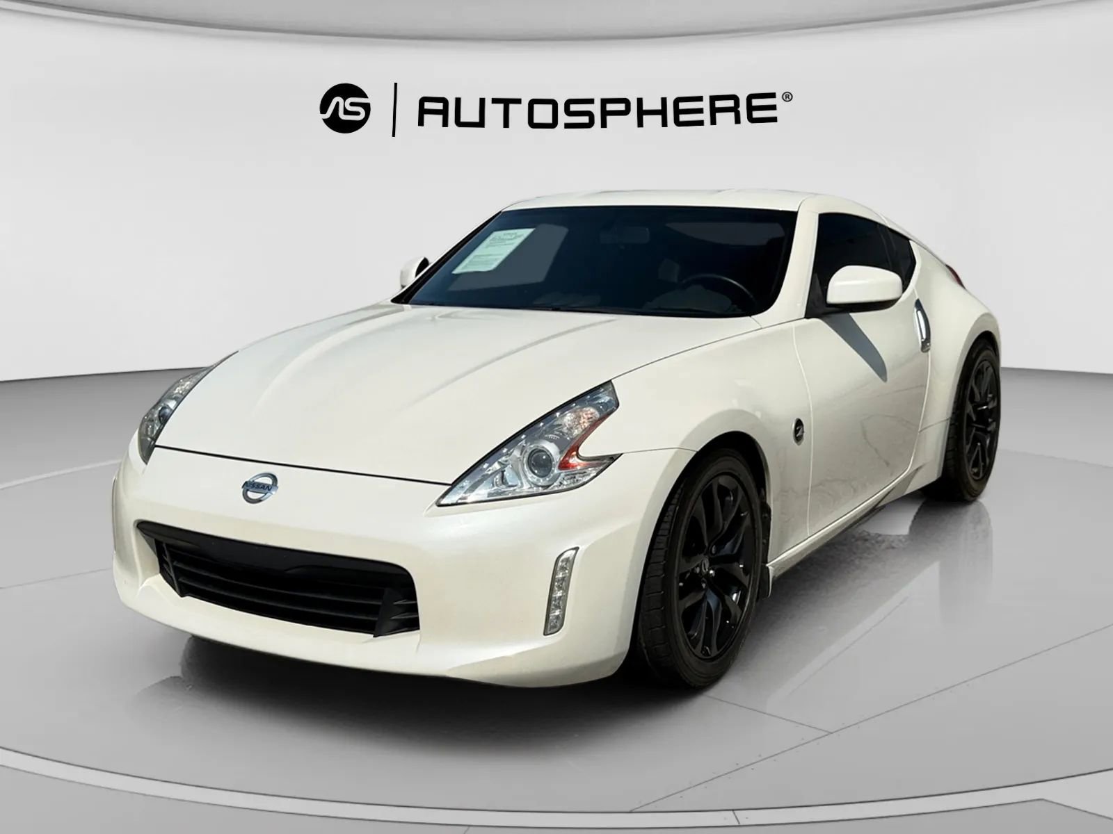 Used 2016 Nissan 370Z Coupe RWD image 4
