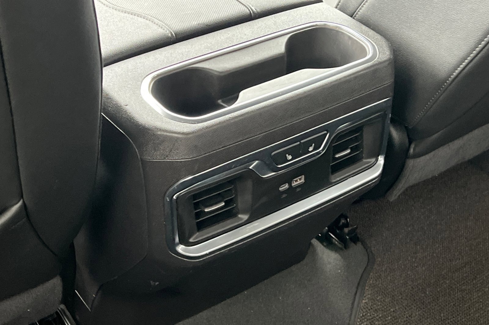 Used 2024 GMC Sierra 1500 SLT w/ SLT Premium Plus Package image 43