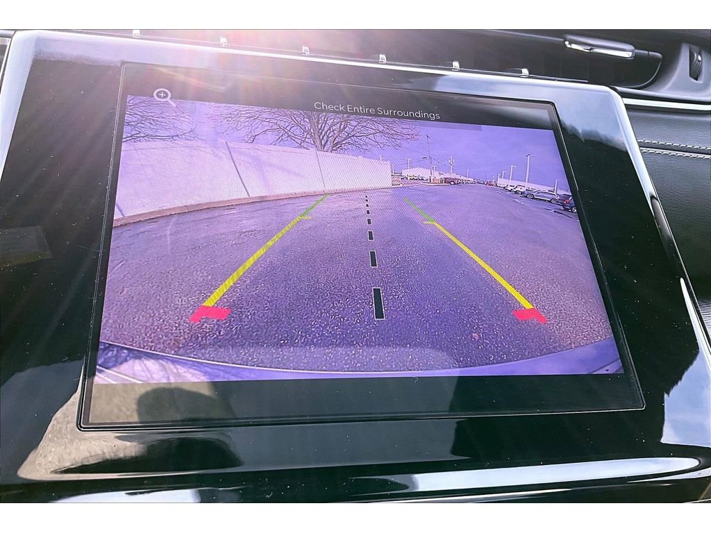 Certified 2025 Jeep Grand Cherokee Altitude image 28