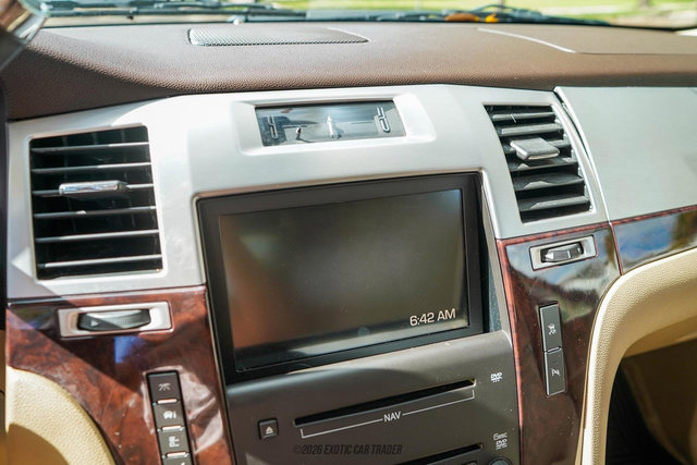 Used 2009 Cadillac Escalade AWD image 39