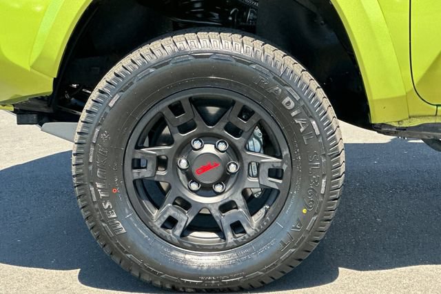 Certified 2023 Toyota Tacoma TRD Sport w/ TRD Premium Sport Package AWD/4WD image 31