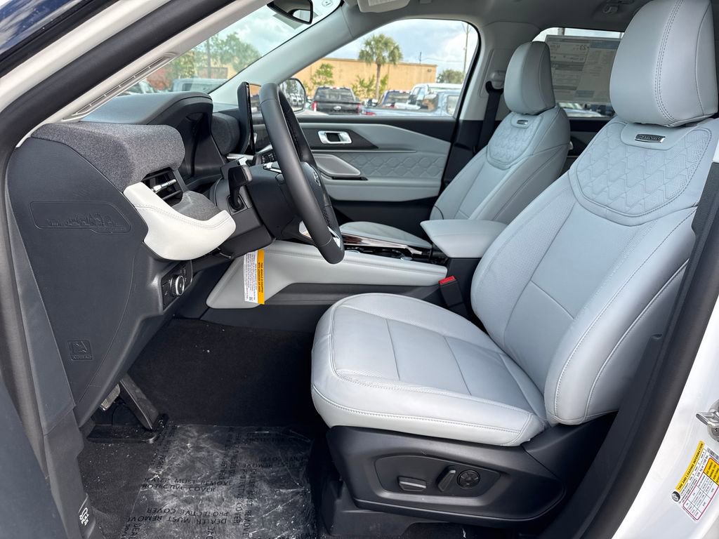 New 2026 Ford Explorer Platinum image 21