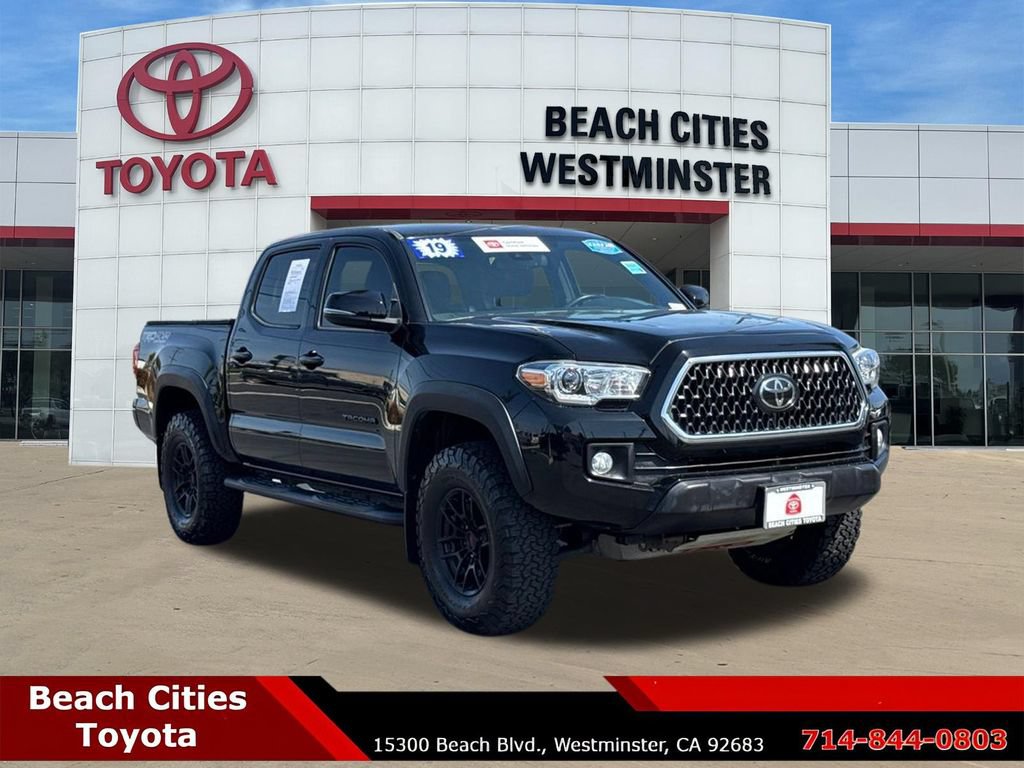 Certified 2019 Toyota Tacoma TRD Off-Road AWD/4WD image 2